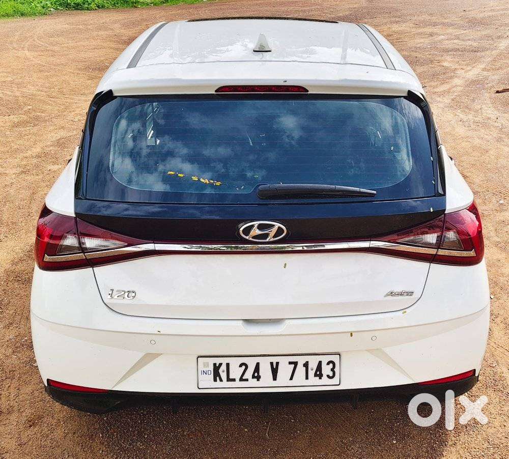 Hyundai I20 Asta 1.2 O With Sunroof, 2022, Petrol