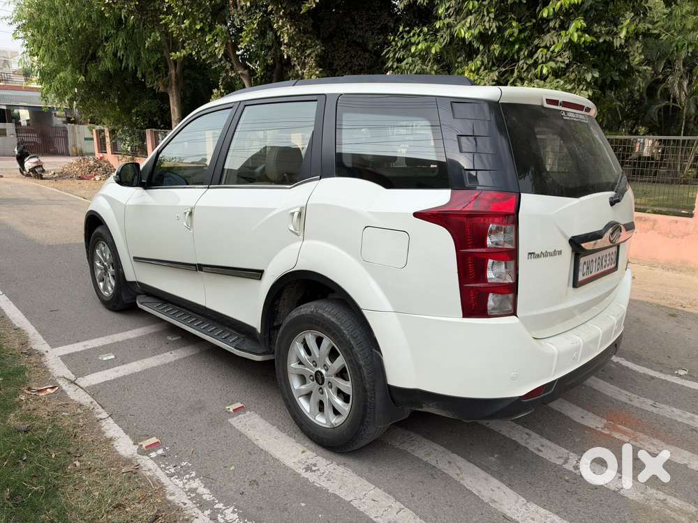 Mahindra Xuv500 2.2 W10 Sportz Edition At, 2016, Diesel