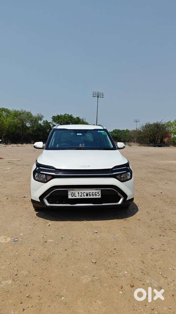 Kia Carens 1.5 Premium 7 Str, 2023, Petrol