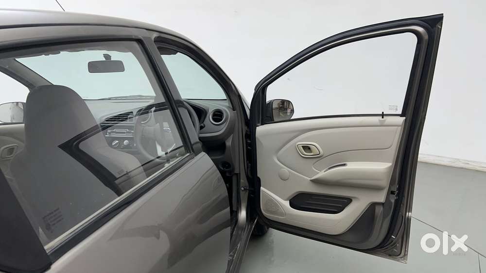 Datsun Redigo T Option, 2017, Petrol