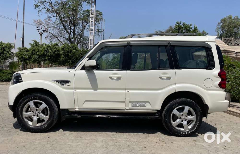 Mahindra Scorpio [2020-2022] 2.2 S9, 2022, Diesel