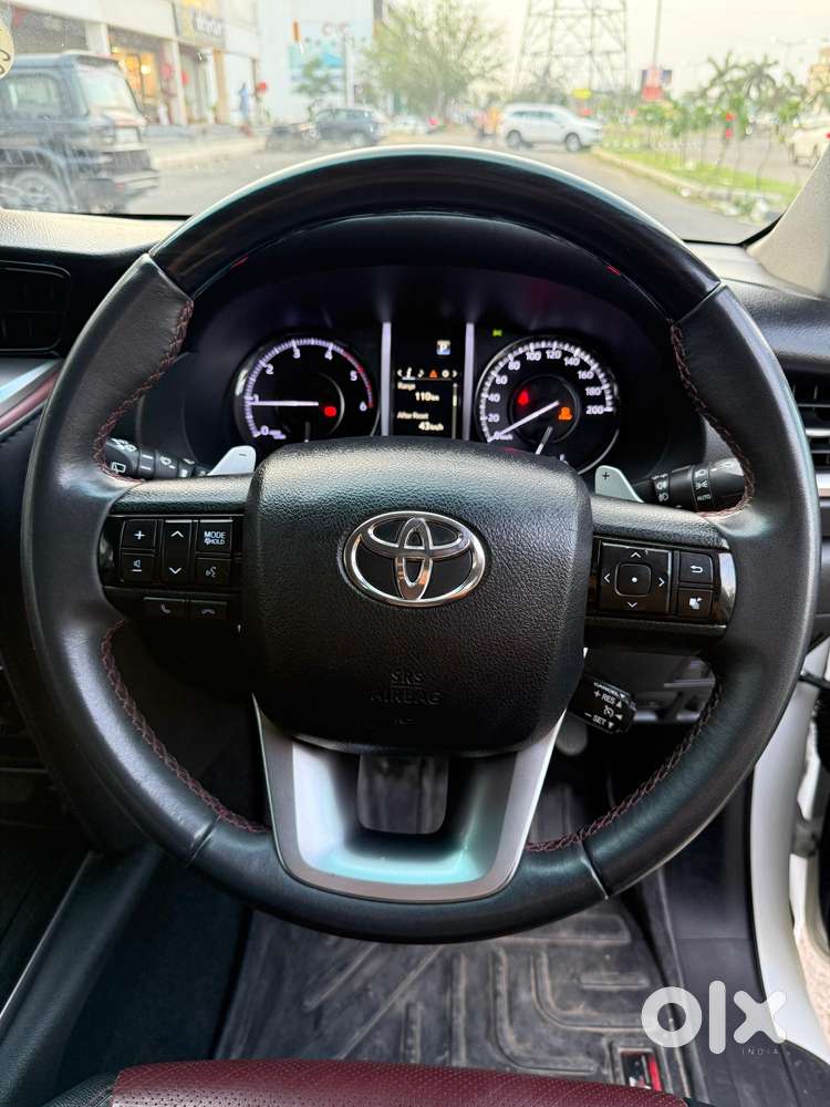Toyota Fortuner Legender 4x2 At 2.8, 2024, Diesel