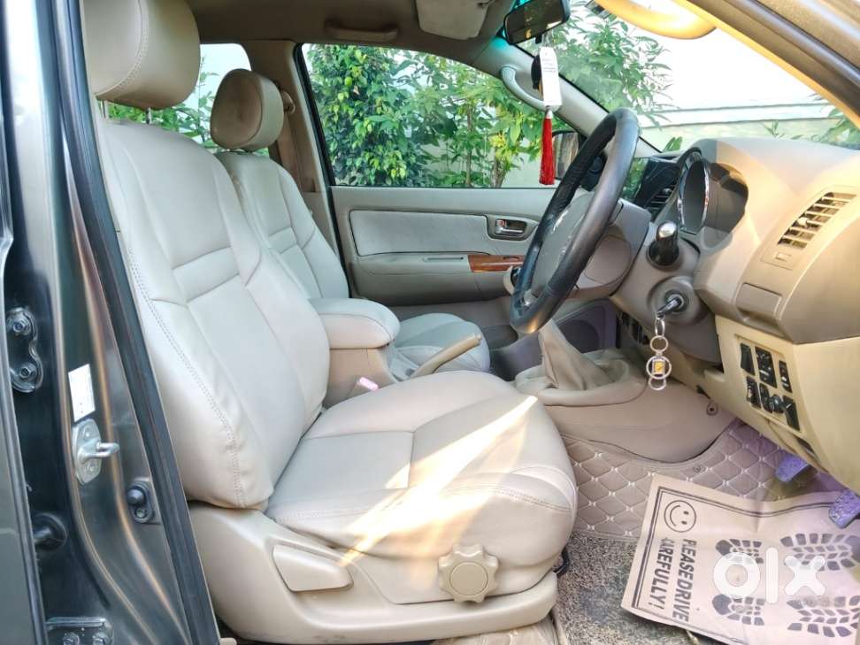 Toyota Fortuner 3.0 4x4 Manual, 2011, Diesel