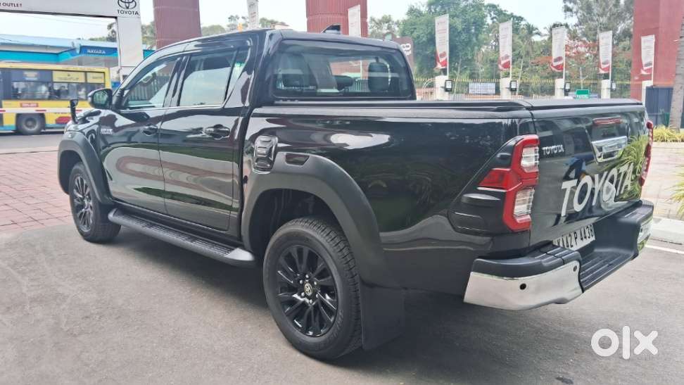 Toyota Hilux 2.8 High 4x4 Mt, 2025, Diesel