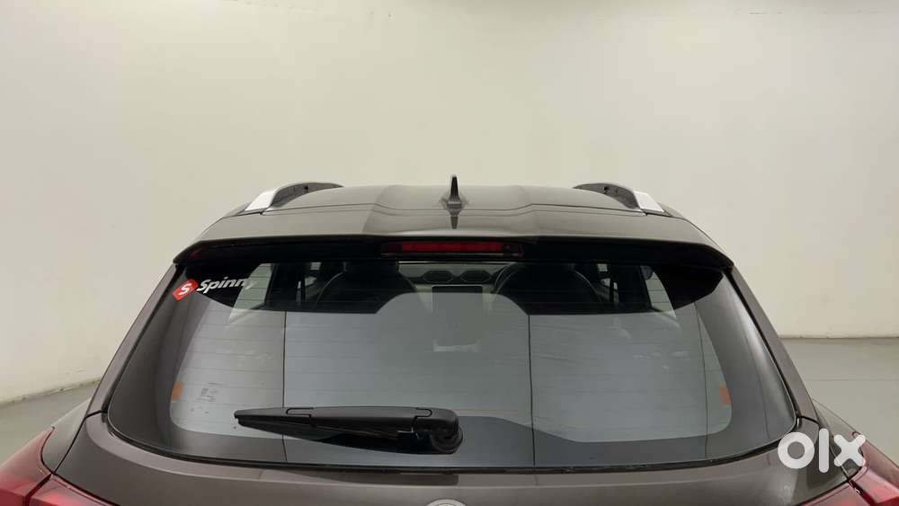 Nissan Magnite 1.0 Xv, 2022, Petrol