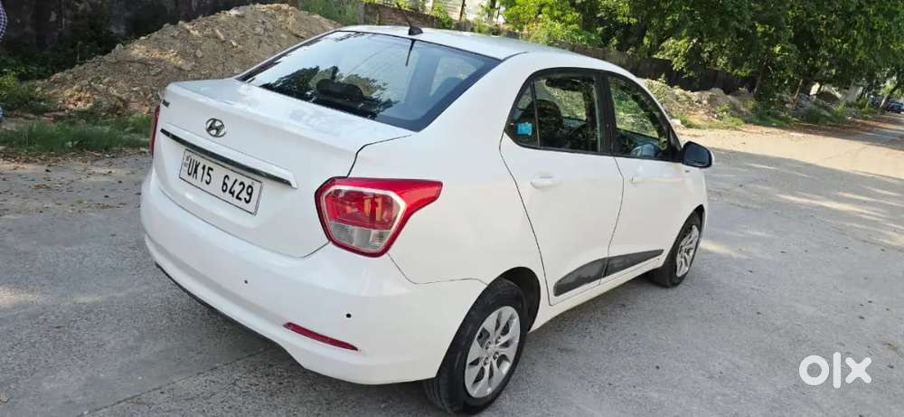 Hyundai Xcent 2015