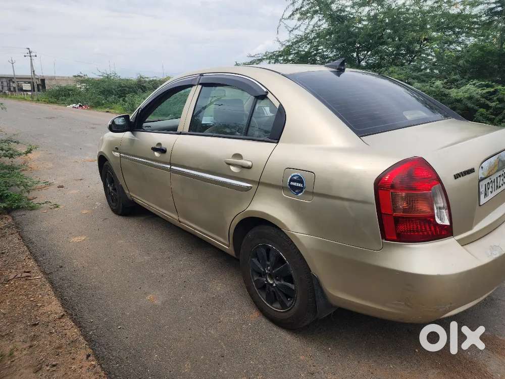 Hyundai Verna 2009 Diesel 150000 Km Driven