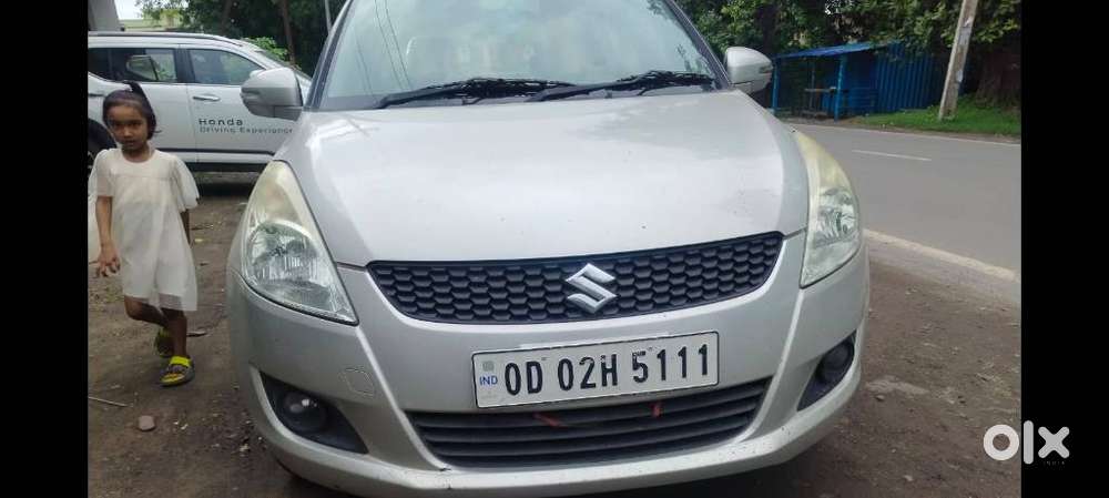 Maruti Suzuki Swift Vxi + Manual, 2013, Petrol