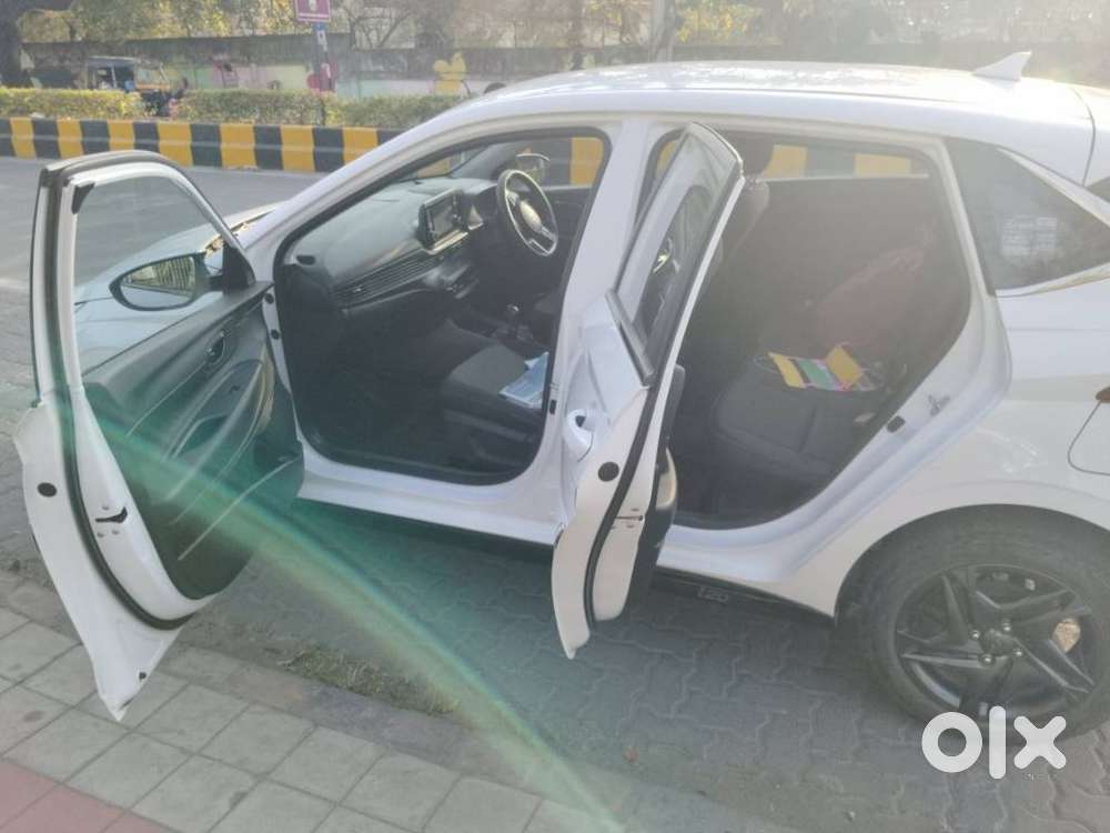 Hyundai I20 Sportz 1.2 Ivt, 2023, Petrol