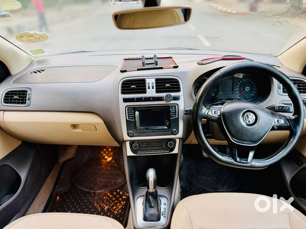 Volkswagen Vento 1.2 Tsi Highline Plus At, 2016, Petrol
