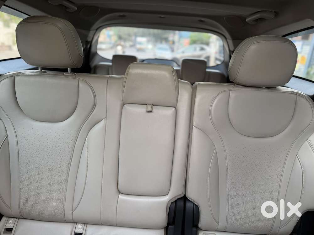 Mahindra Xuv700 2.2 Ax 7 Diesel At Luxury Pack Str, 2022, Diesel