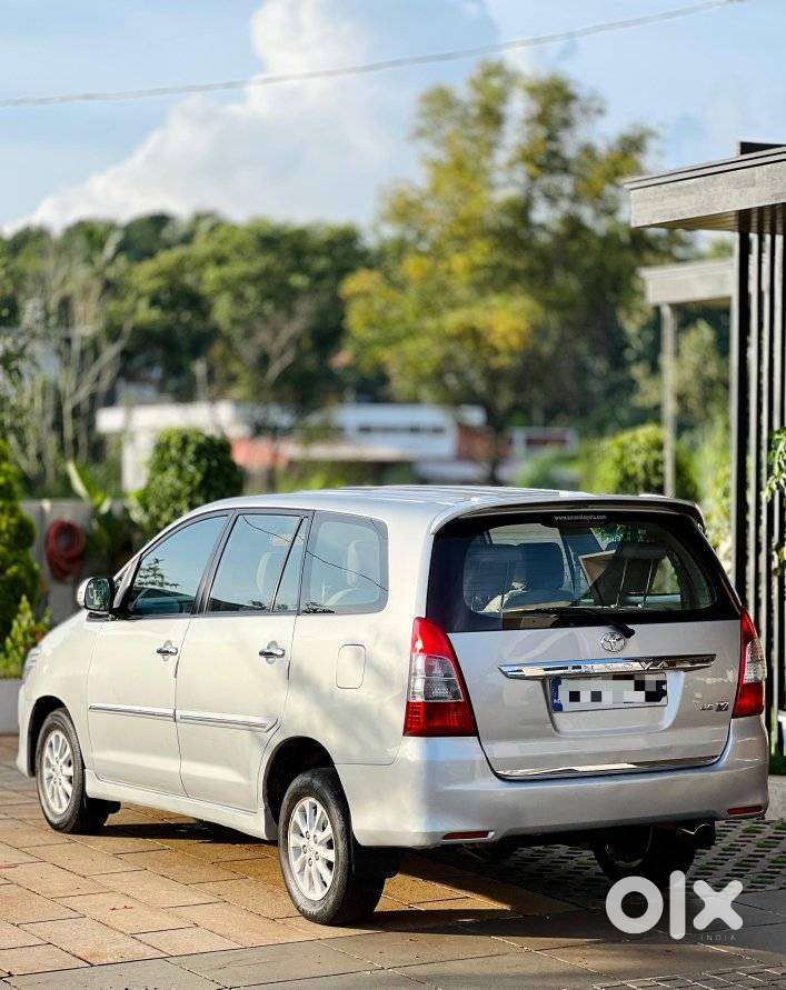 Toyota Innova 2.5 V 7 Str, 2013, Diesel
