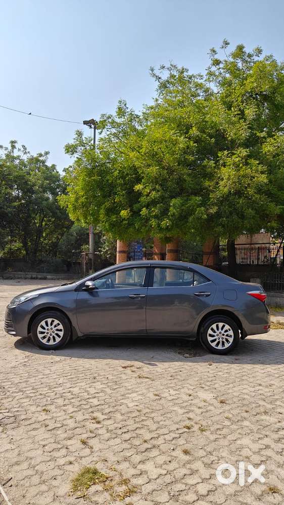 Toyota Corolla Altis 1.8 G Cvt, 2017, Petrol