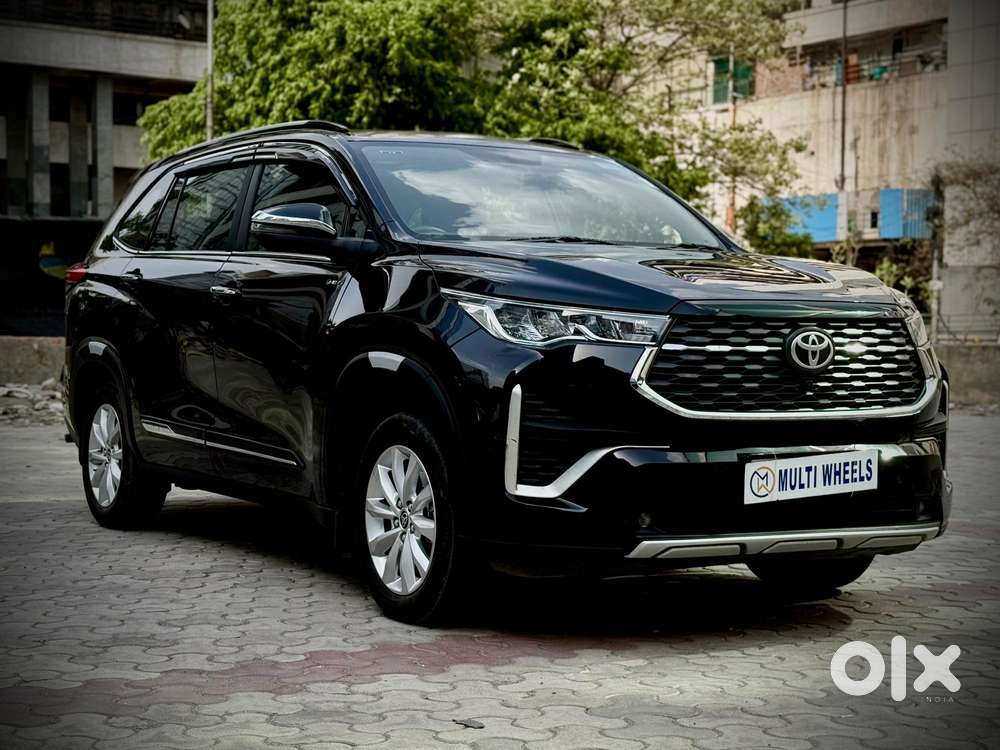 Toyota Innova Hycross 2.0 Vx (o) Hybrid 8 Str, 2025, Petrol