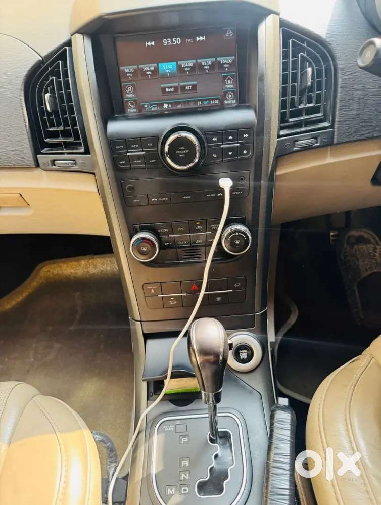 Doctor Owned Mahindra Xuv500 D-auto 2017 Good Condition 61000 Km Only