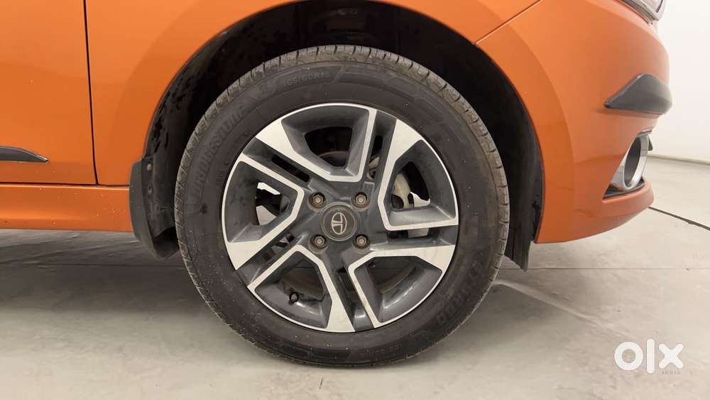Tata Tiago 1.2 Revotron Xz Plus Dual Tone, 2018, Petrol