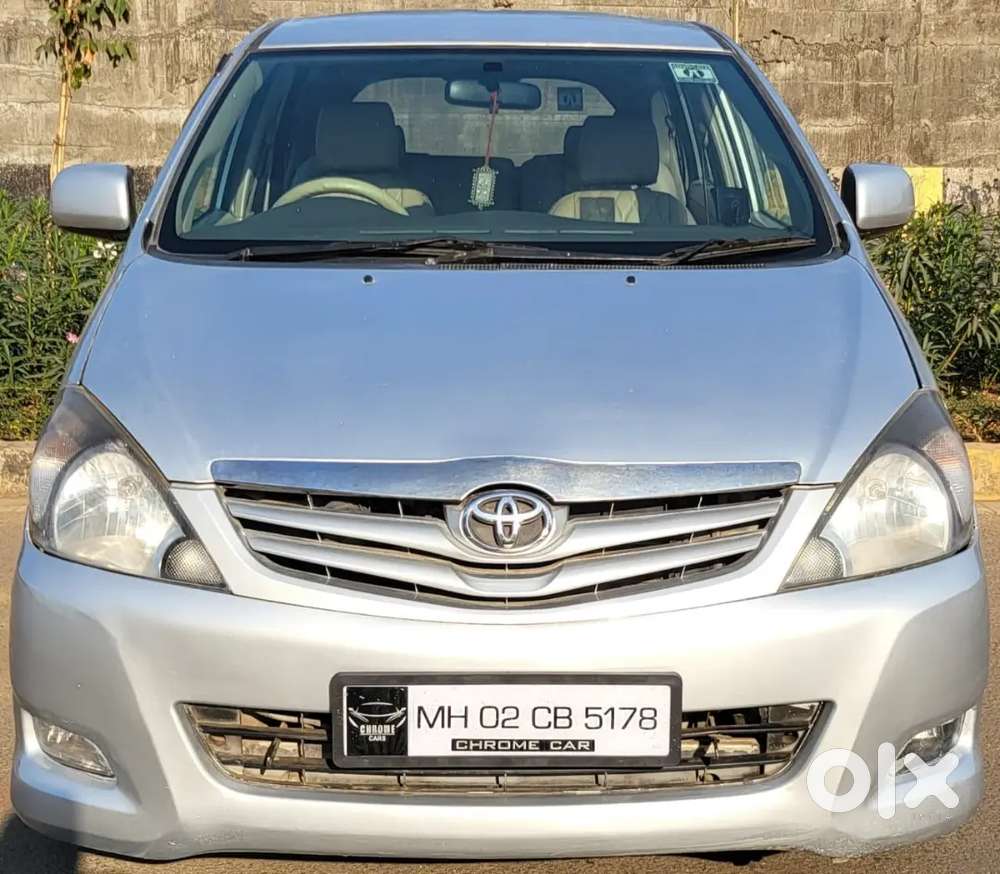 Toyota Innova Hycross 2011 113000 Km