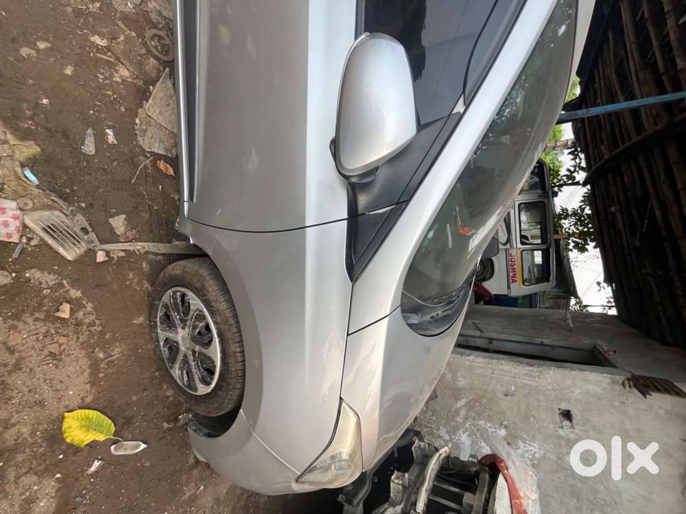 Hyundai Grand I10 Sports Optional Second Owner 2017 Model