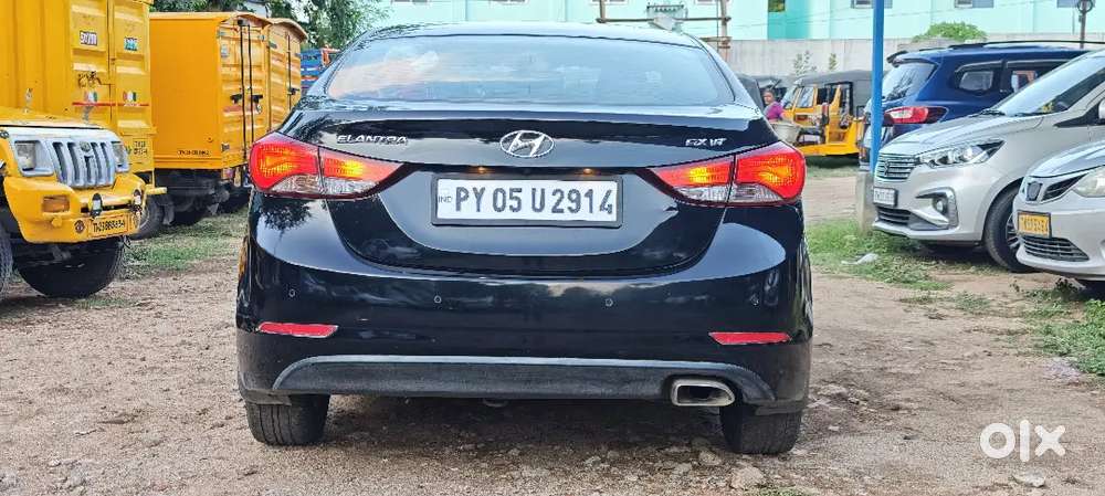 Hyundai Elantra 2015 Petrol Well Maintained
