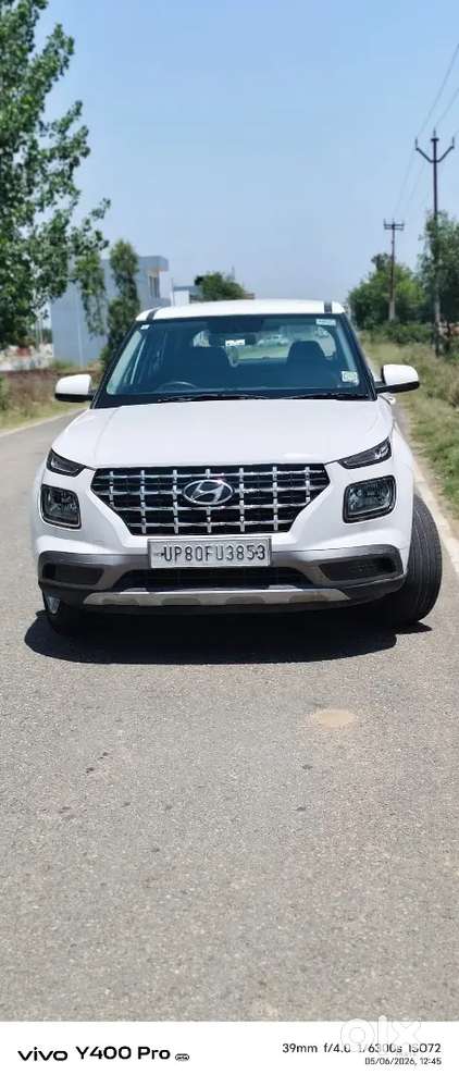 Hyundai Venue Diesel Manual 2021 Variant E New Tire New Alloy New Led