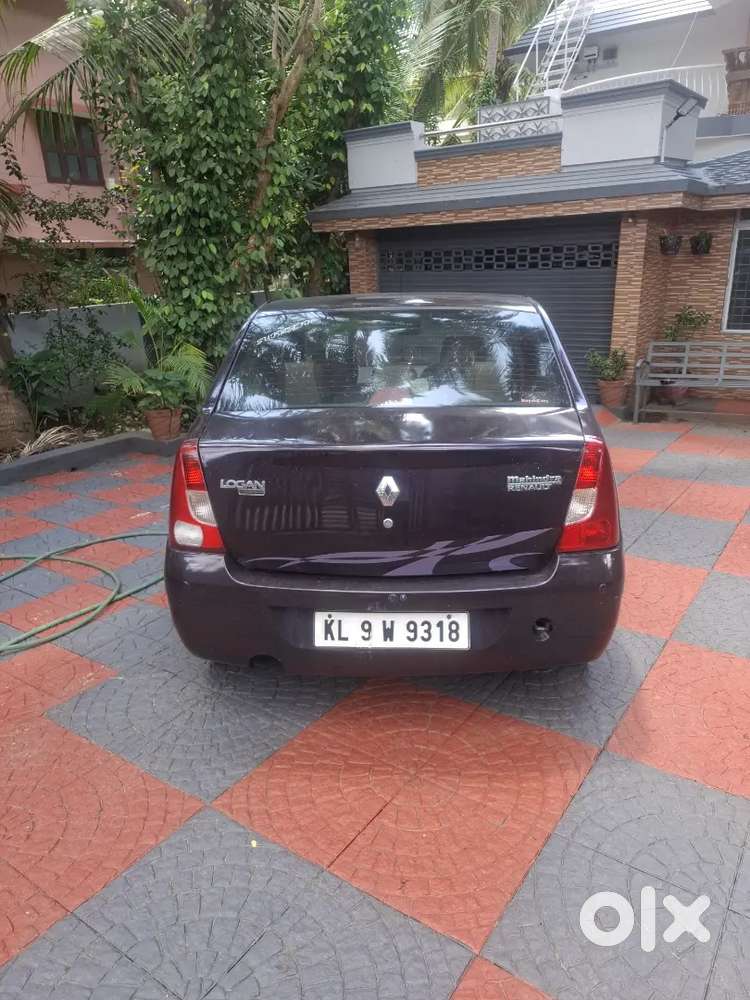 Mahindra Renault Logan 2009