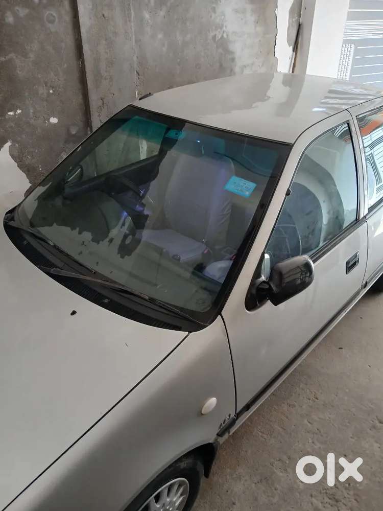 Maruti Suzuki Esteem 2006