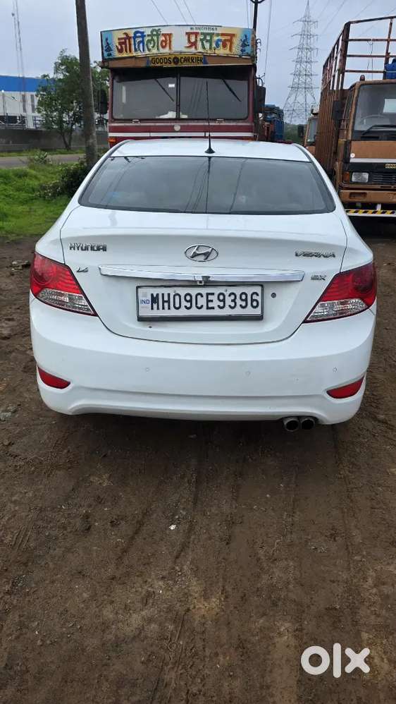 Hyundai Verna 2012