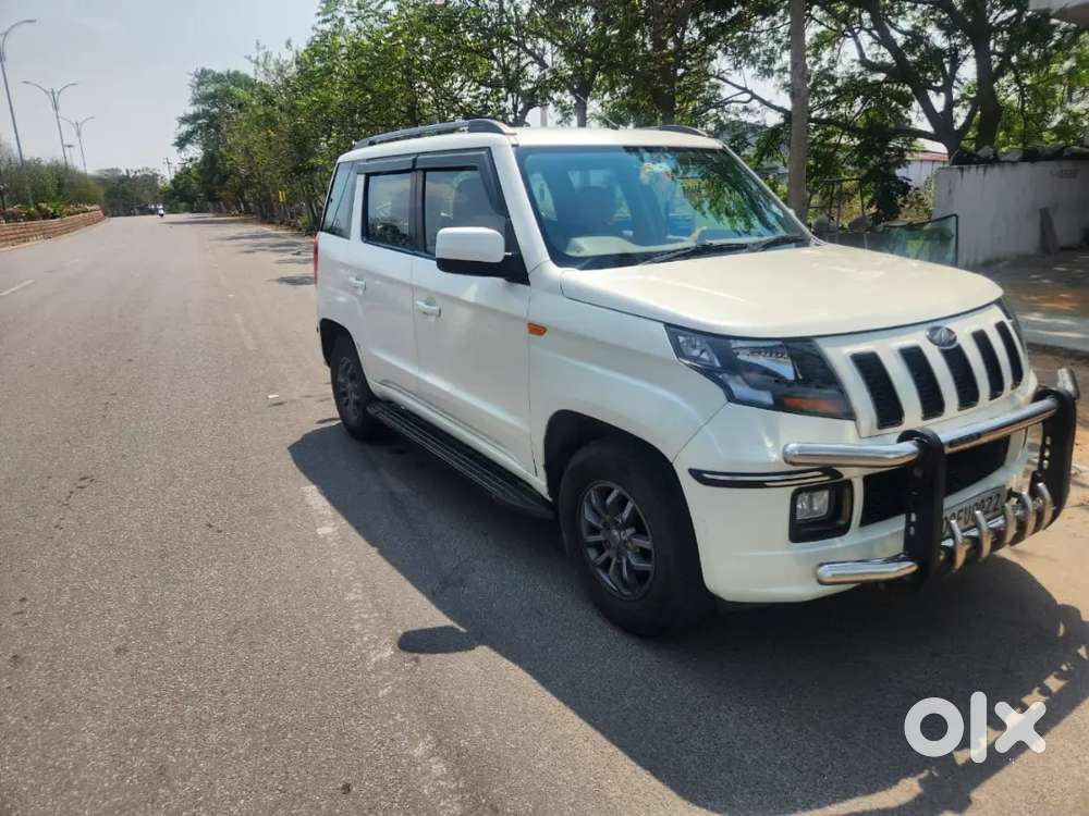 Mahindra Tuv 300 Amt 2018 Diesel 98000 Km Driven
