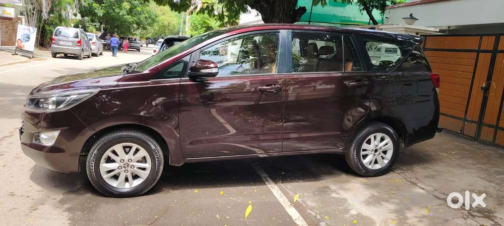 Toyota Innova Crysta 2.4 G Mt, 2017, Diesel