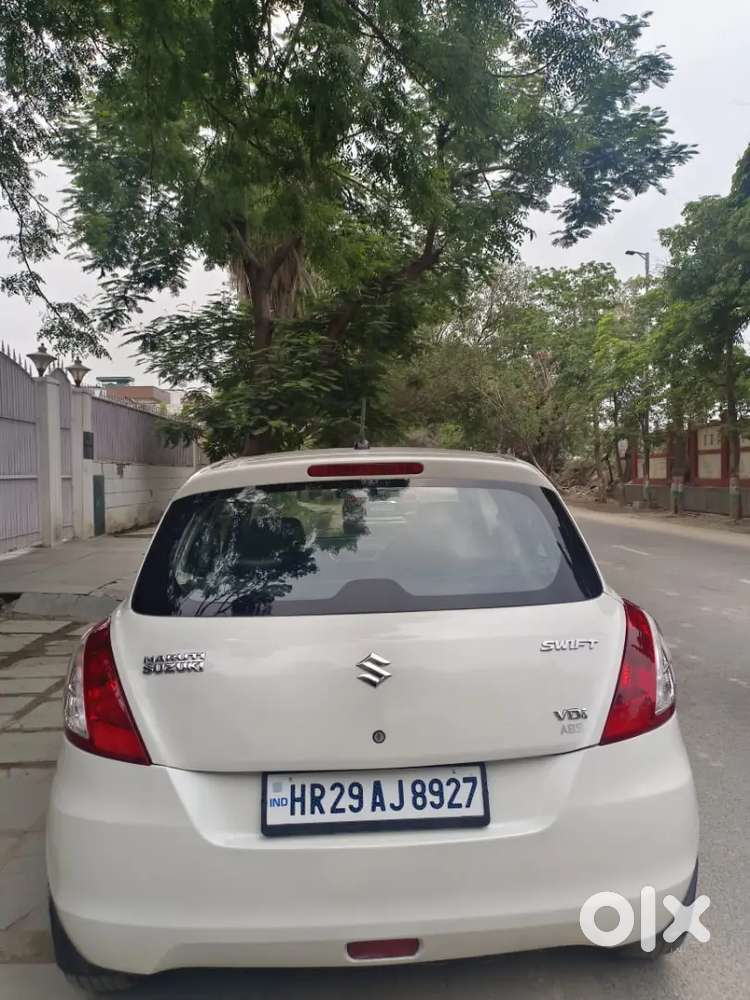 Maruti Suzuki Swift 2015 Diesel 99500 Km Driven