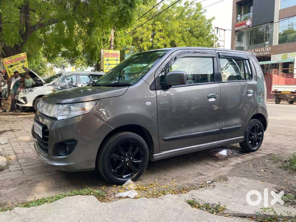 Maruti Suzuki Wagon R Stingray 1.0 Vxi Plus, 2017, Petrol