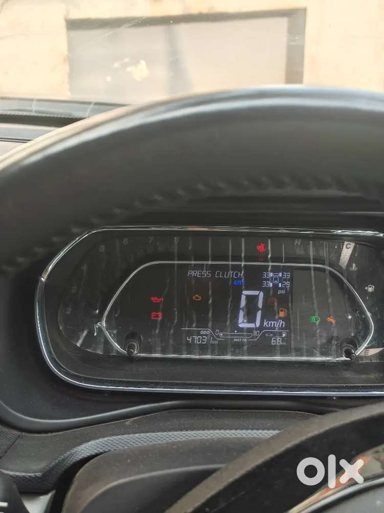 Tata Nexon With Sunroof & Extended Warranty
