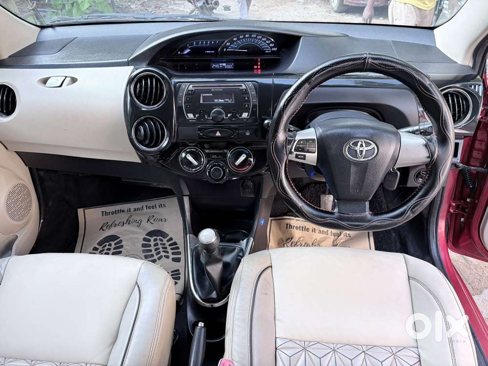 Toyota Etios Liva 1.2 Vx Dual Tone, 2019, Petrol
