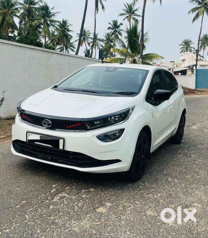 Tata Altroz 1.2 Xt, 2023, Petrol