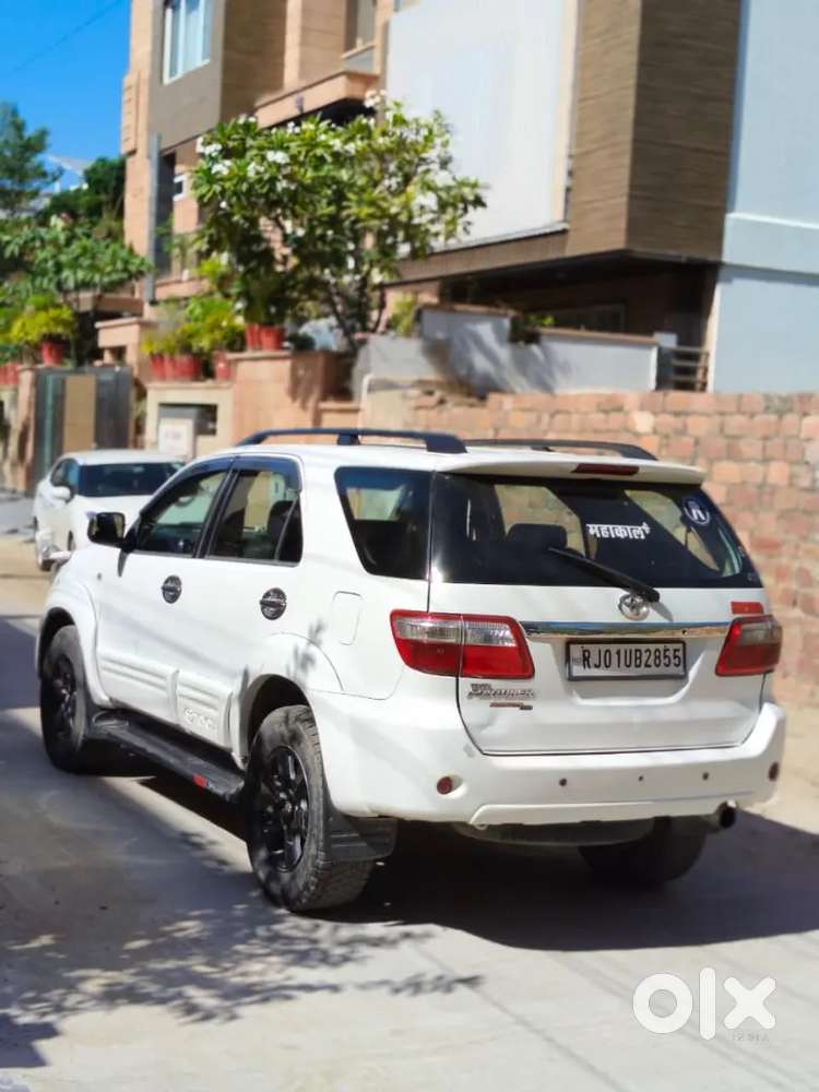 Toyota Fortuner 4*4 2012 Diesel Well Maintained