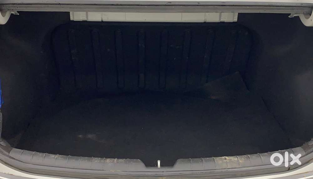 Hyundai Verna 1.6 Sx (o) Vtvt, 2017, Petrol