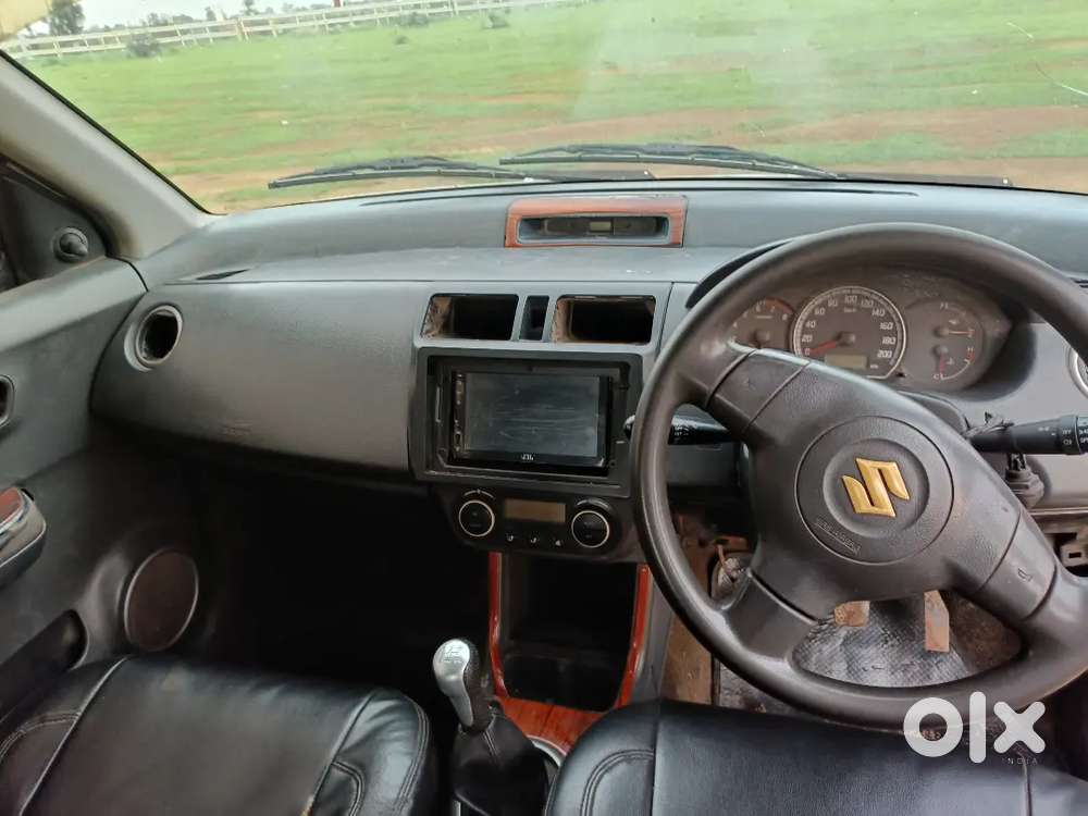 Maruti Suzuki Swift 2005 Petrol