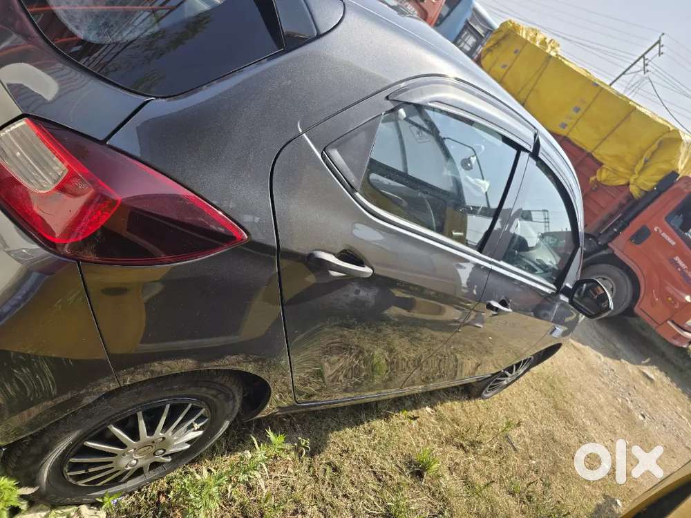 Tata Tiago Dec 2024 | First Owner | Scratchless | 30,000 Km