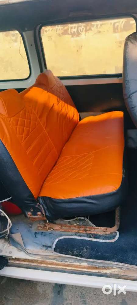 7 Seater Gadi H Jisme Ac Or Cng Lagi Hui H Bhar Se Lagvai H