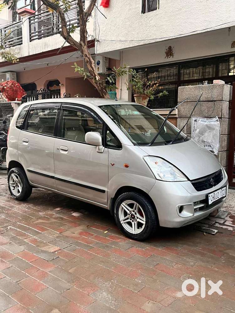 Alloy Wheel,system, Center Locking,power Window,power Steering,