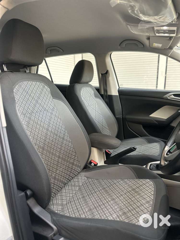 Volkswagen Taigun 1.0 Tsi Highline At, 2023, Petrol