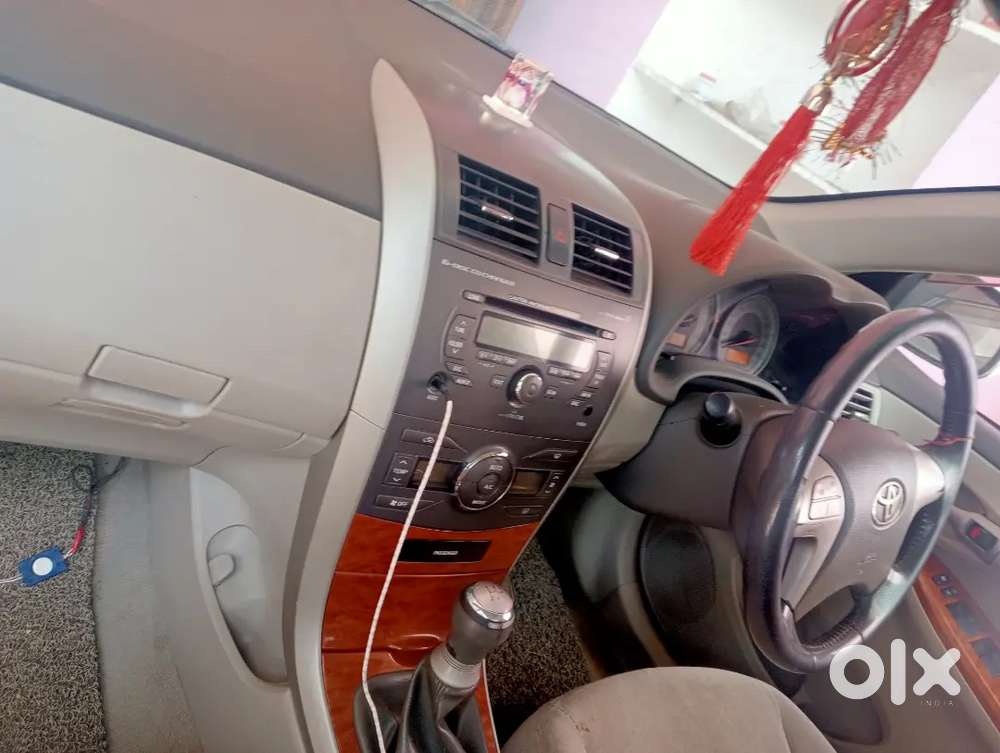 Toyota Corolla Altis 2011