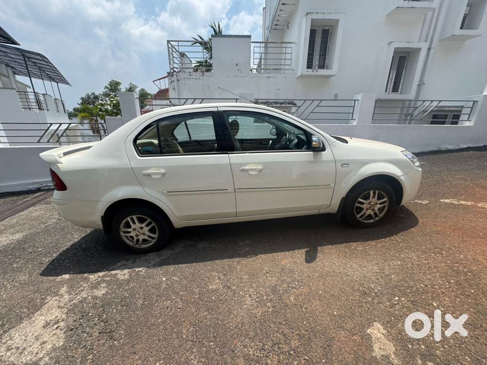Ford Fiesta 2011 Diesel Diamond White Well Maintained