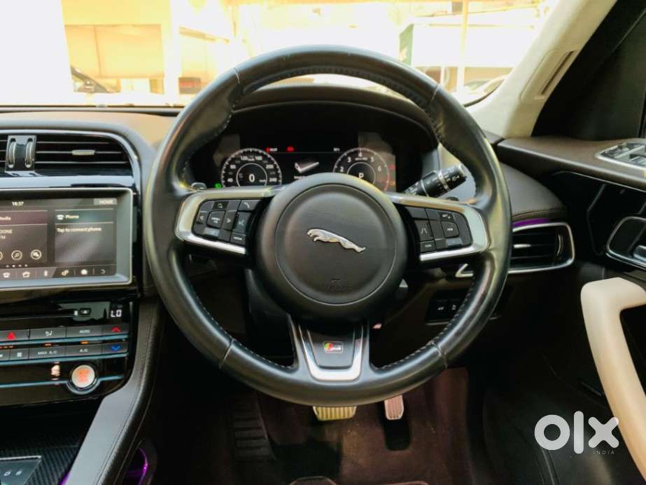 Jaguar F-pace Prestige 2.0 Petrol, 2019, Petrol