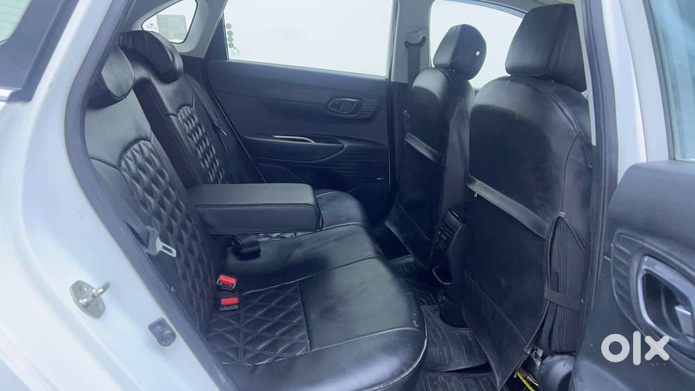 Hyundai I20 Asta (o) 1.2 Ivt, 2022, Petrol