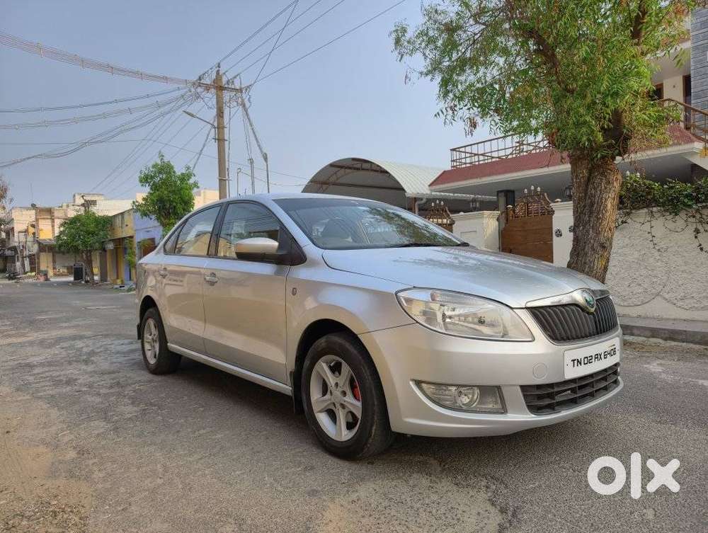 Skoda Rapid 1.6 Mpi Ambition, 2013, Petrol