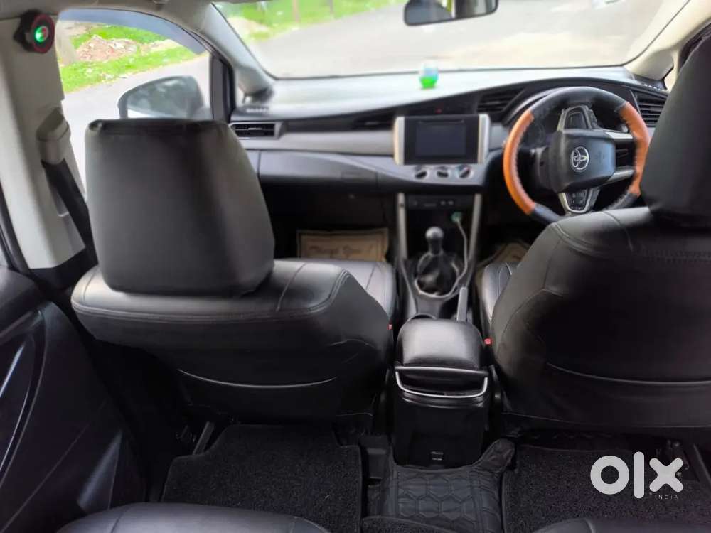 Toyota Innova Crysta 2019