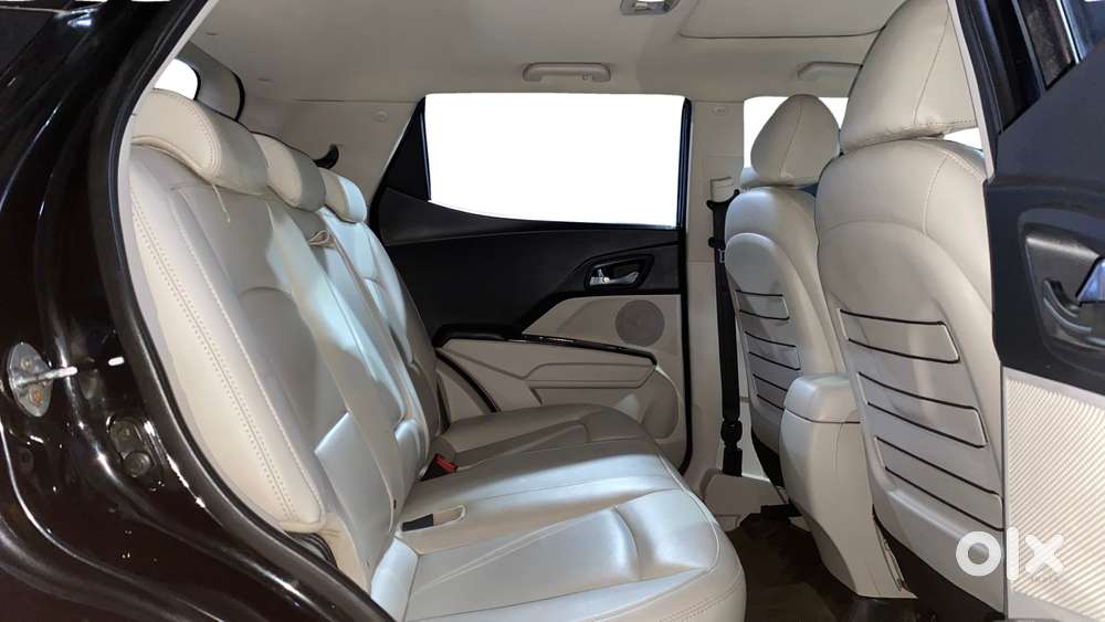 Mahindra Xuv300 W8 Option, 2021, Petrol