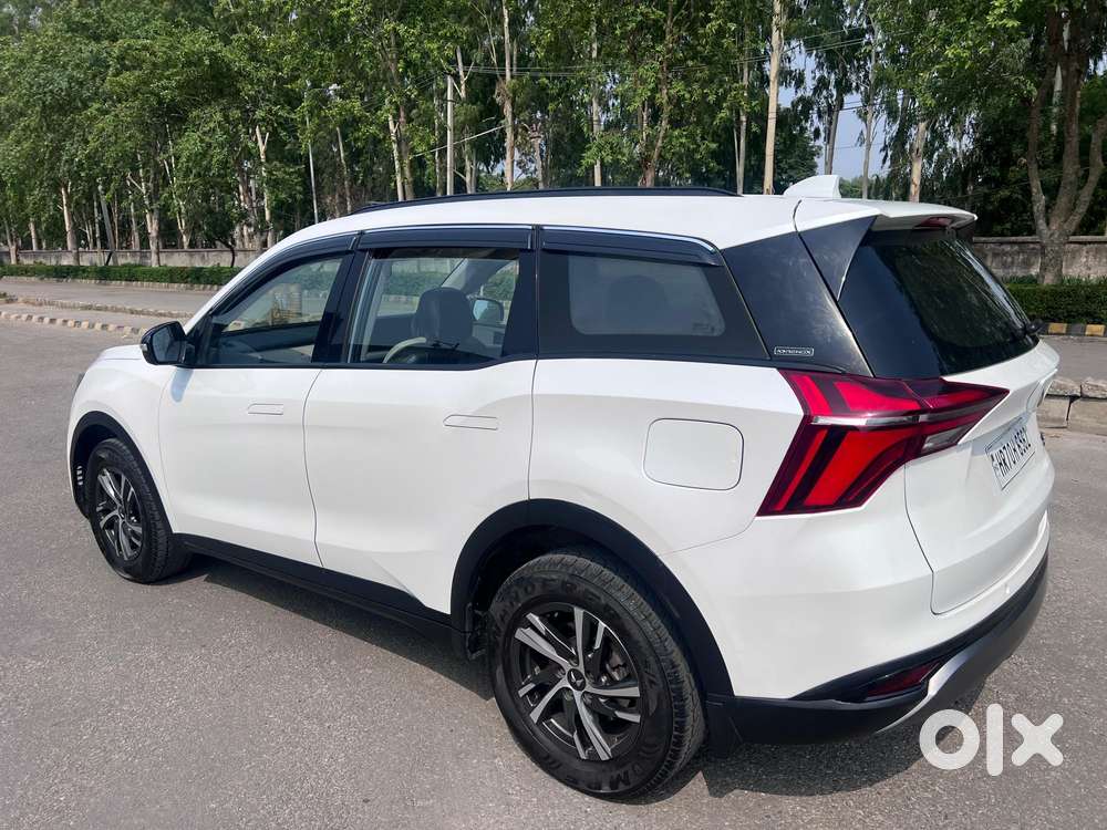 Mahindra Xuv700 2.2 Ax 5 Diesel At Str, 2022, Diesel