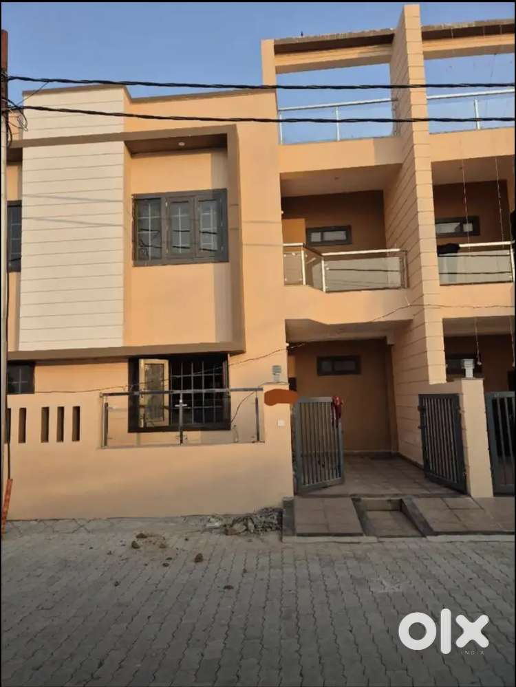 Duplex for rent in Namo Residency